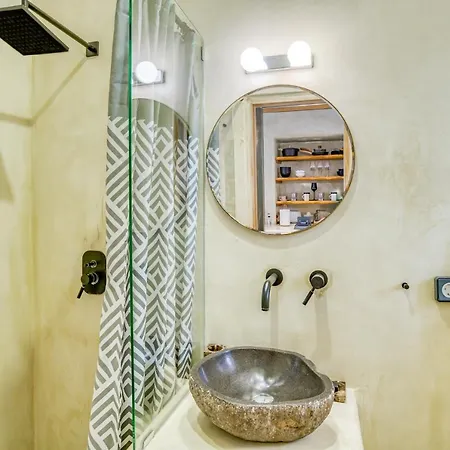 Aegis Royale Apartment